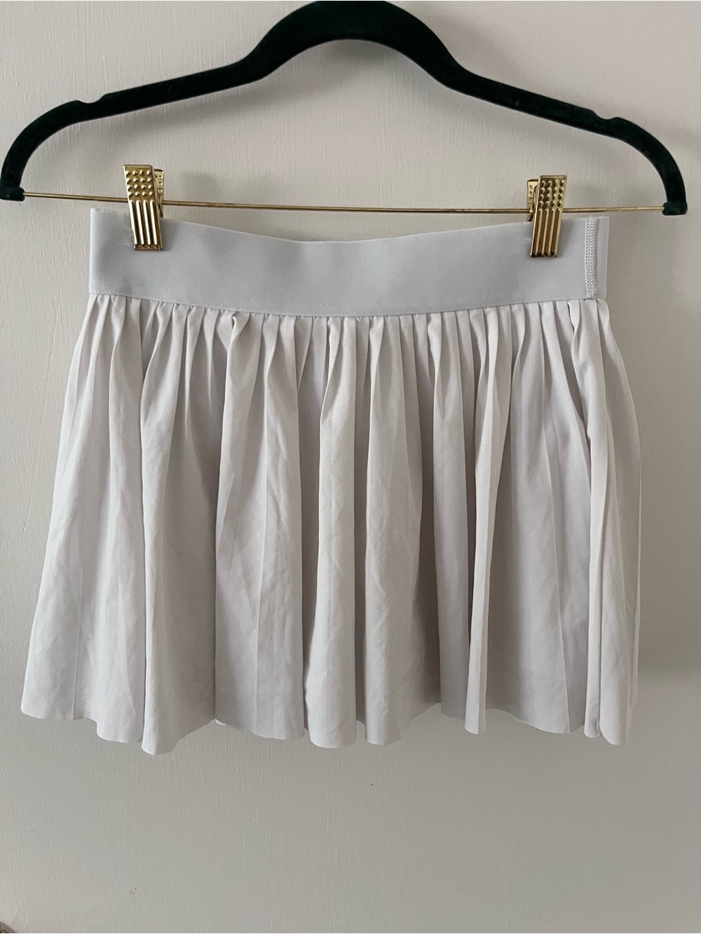 Aritizia TnAction Pleated Tennis Skirt Tnamove Micro Baby Mini White Small